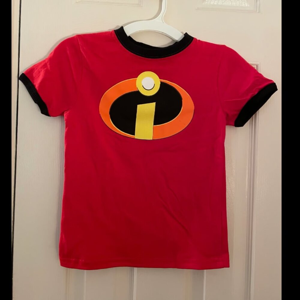 New Disney Pixar Incredible 2 Kids unisex red Ringer Tshirt size XS